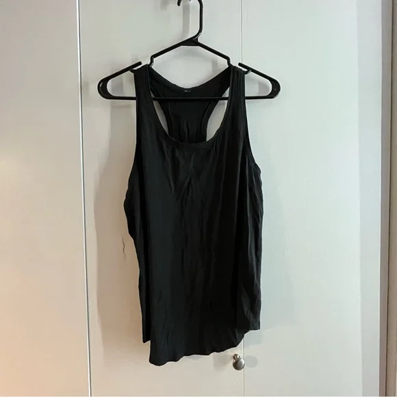 Love Tank - Picture 3 of 4